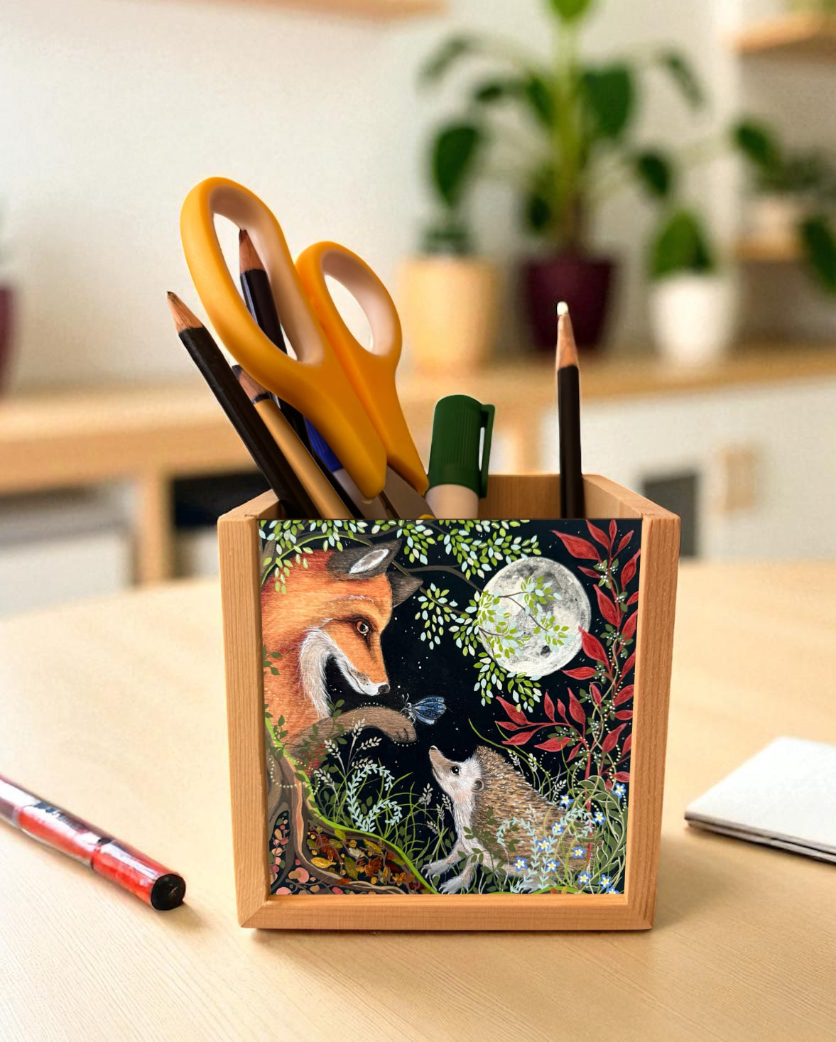 The Midnight Garden - Pen Pot