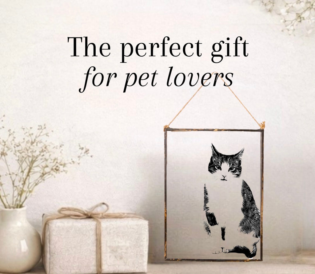 Pawtrait – Custom Pet Portrait in Glass Frame